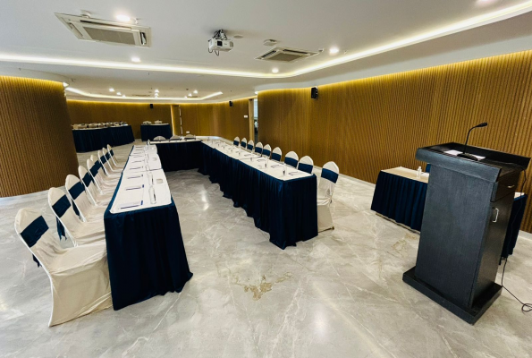 Deccan Serai Grande 5