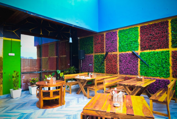 RAQS Sky Bar & Restaurant 2