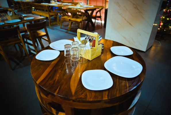 RAQS Sky Bar & Restaurant 4