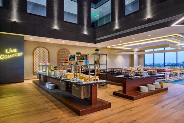 Essentia Luxury Hotel 5