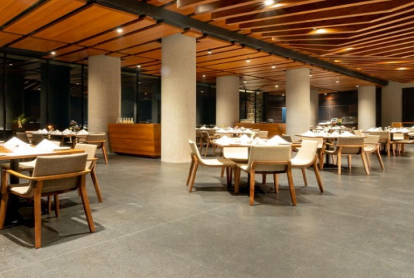 Aria Resort & Spa 2