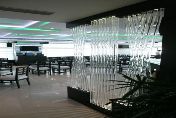 Pikwik Bar & Restaurant 