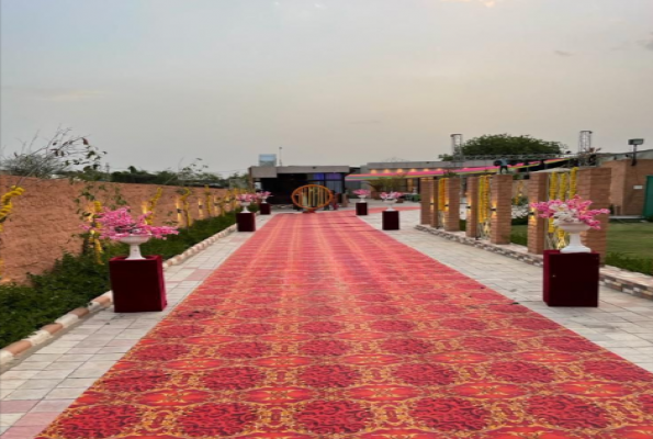 Royal Curry Open Lawn 1