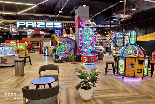 Timezone Seasons Mall