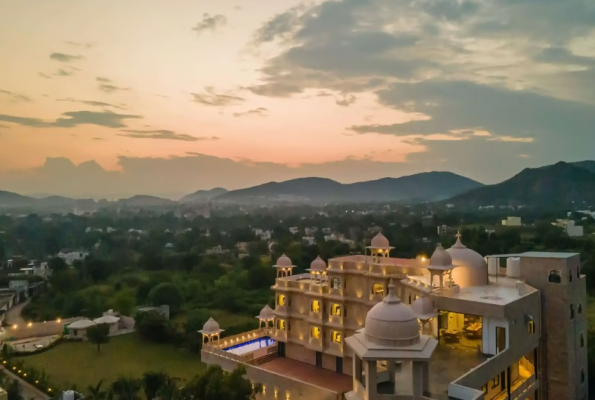 Traavista Aravali Mahal 4