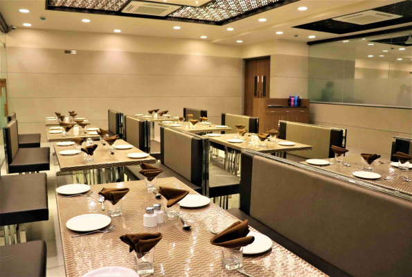 Hotel Silver Plate 1