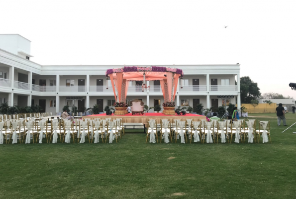 Grand Tulip Banquet And Lawn 2