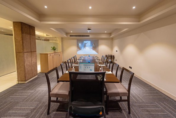 Hotel Saket 27 1