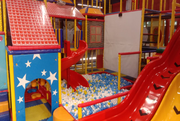 Hamleys Gaur City 1