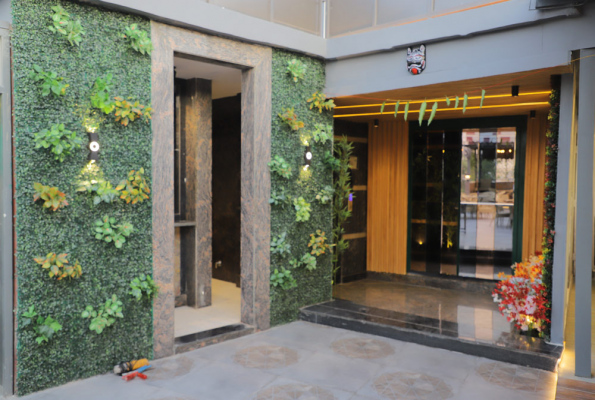 Hotel Haris Mg Road Gurugram 1