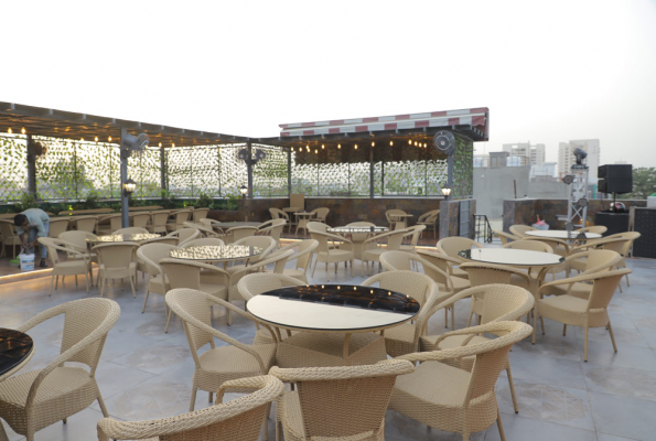 Hotel Haris Mg Road Gurugram 4