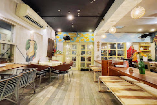 The Peddler Cafe 3