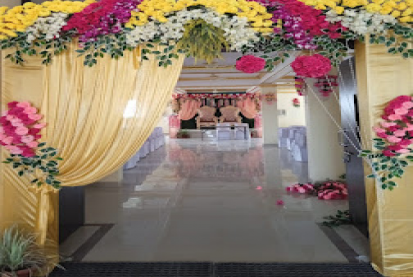 Hotel Radhika Inn 5