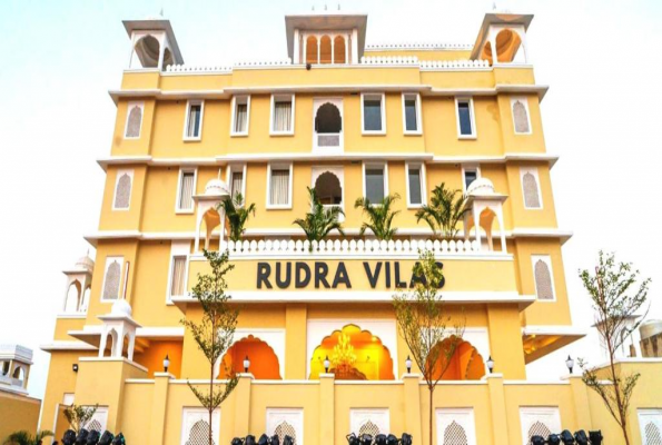 Hotel Rudra Vilas 3