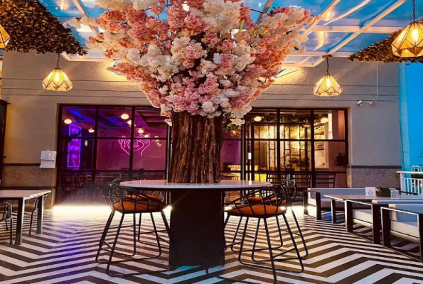 On Air Bar & Kitchen 5