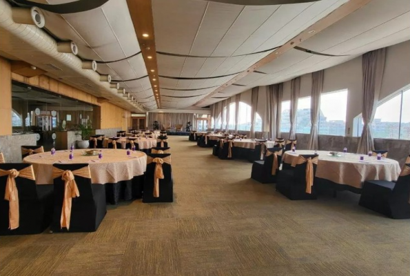 Novotel Visakhapatnam Varun Beach 4