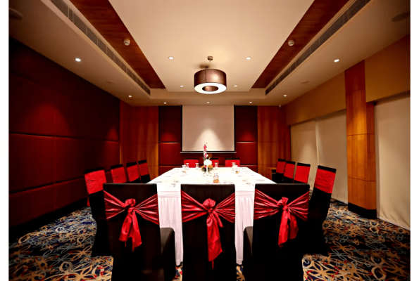 Dolphin Hotel 4