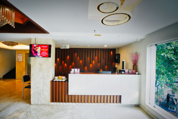 Elegant Hotel 3