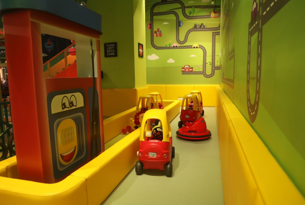 Hamleys Play Phoenix Market City Mall 4