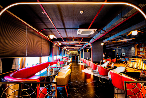 Harlequin Lounge And Bar