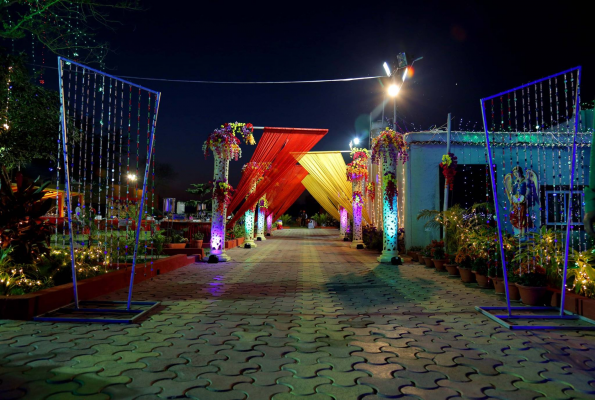 Hotel Saffron Heights Resort 4