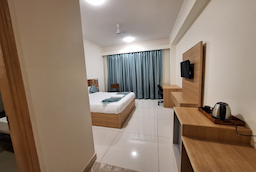 Hotel Rr Galaxy