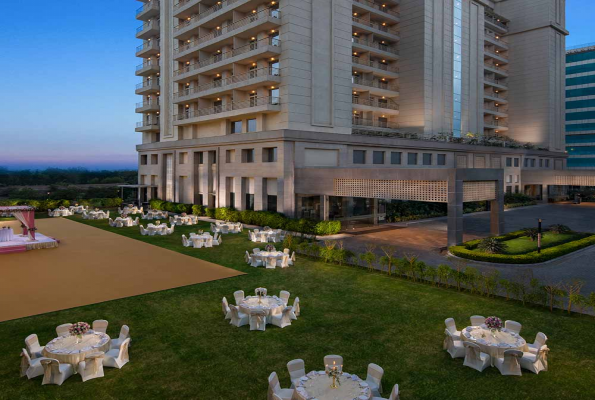 Sandal Suites