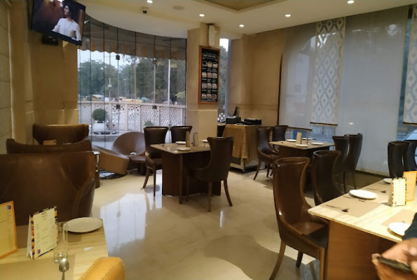 Clarks Inn Suites Gwalior 2