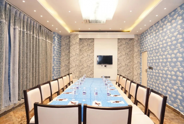 Royal Benza Park Signature Hotels 1