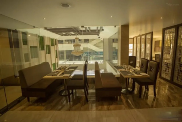 Ajantha Evergreen Hotel 5