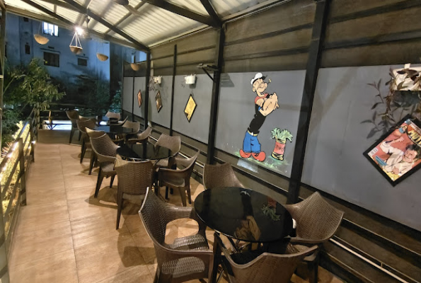 90s Cafe & Restaurant 2