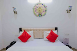 Elegance Resort