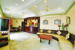 Hotel Samrat International