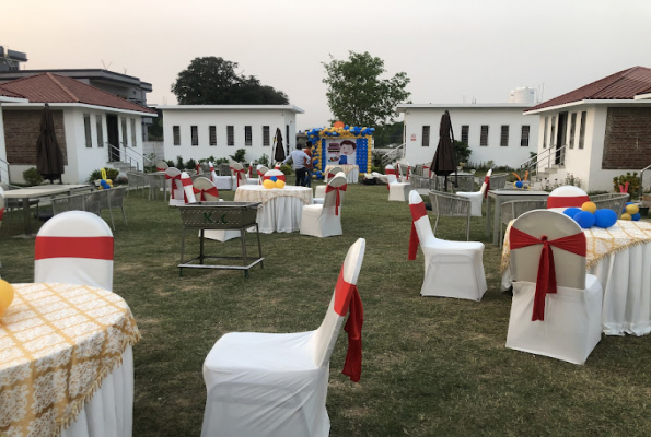 Pergola Restaurant 3