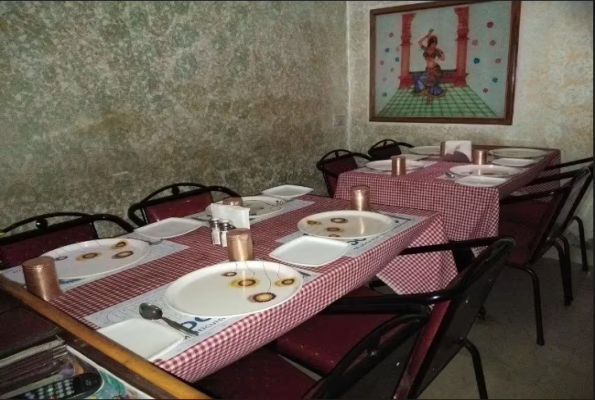 Dolphins Family Restaurant 4