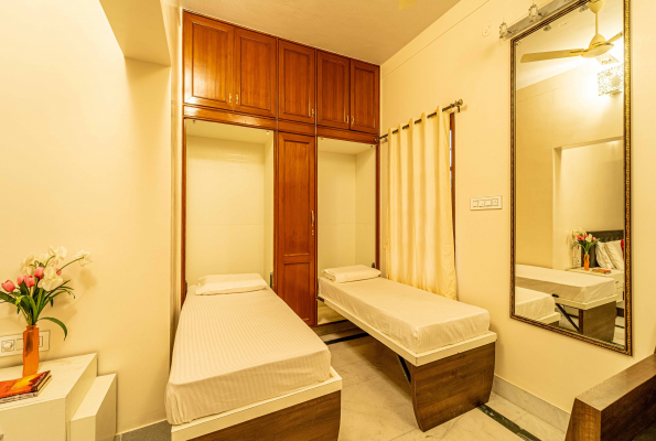 Seasons Suites Hbr 5