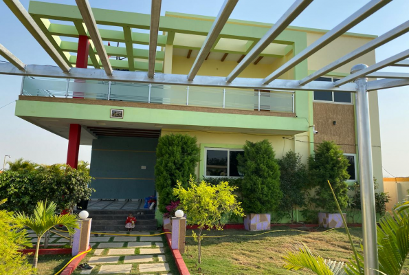 Sunview Farmhouse 1