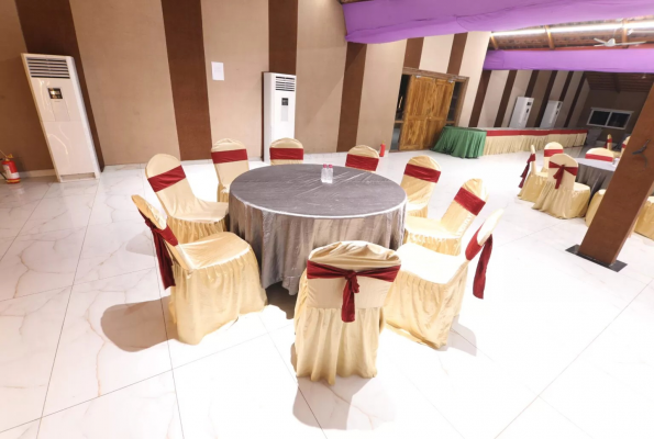 Brown Town Resort 3