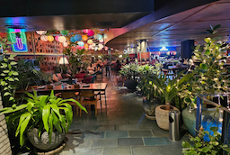 Makau Kitchen And Bar