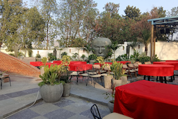 Luno Lounge Bar And Kitchen