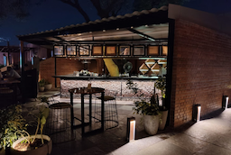 Luno Lounge Bar And Kitchen