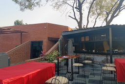 Luno Lounge Bar And Kitchen