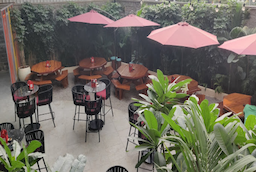 Xena Brewery & Kitchen