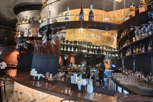 White Hart Kitchen & Lounge 3