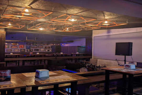 36 Downtown Brew Pub 3