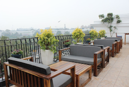 The Beer Cafe Biggie