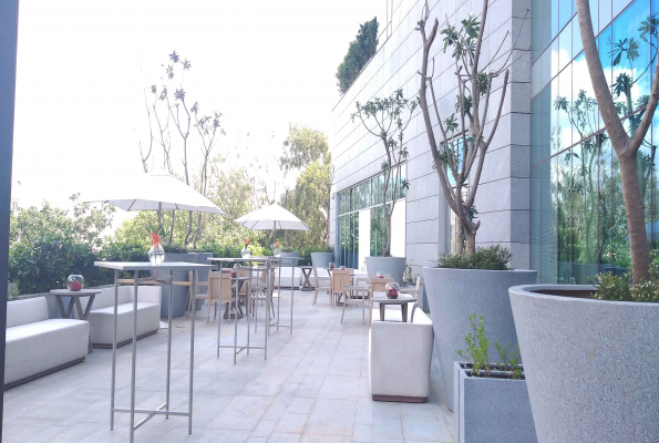 Four Seasons Hotel 1