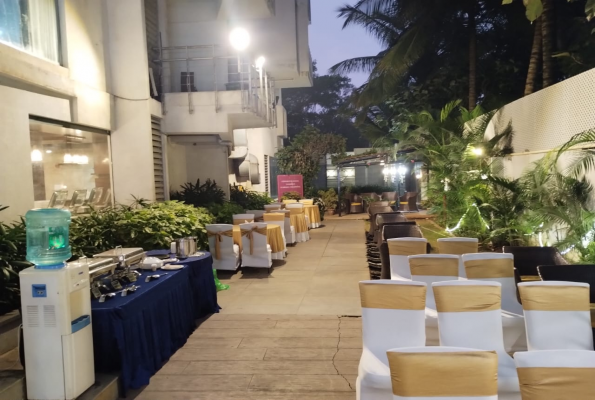 Bloom Suites Hotel 5