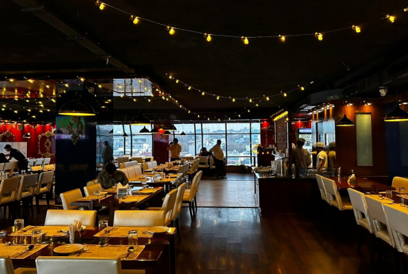 Nallas The Royal Treat Restaurant And Banquet 2
