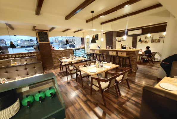 La Sicilia Bistro And Patisserie 4